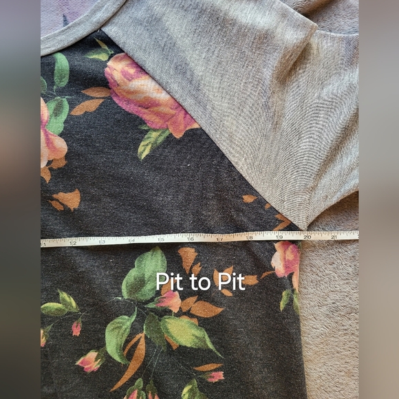 Flower Tee - Picture 6 of 7